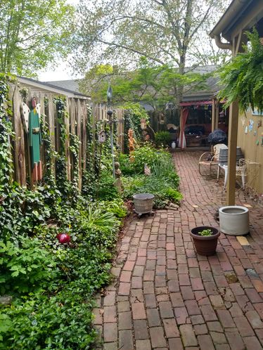 624 W Main St, Madison, IN 47250